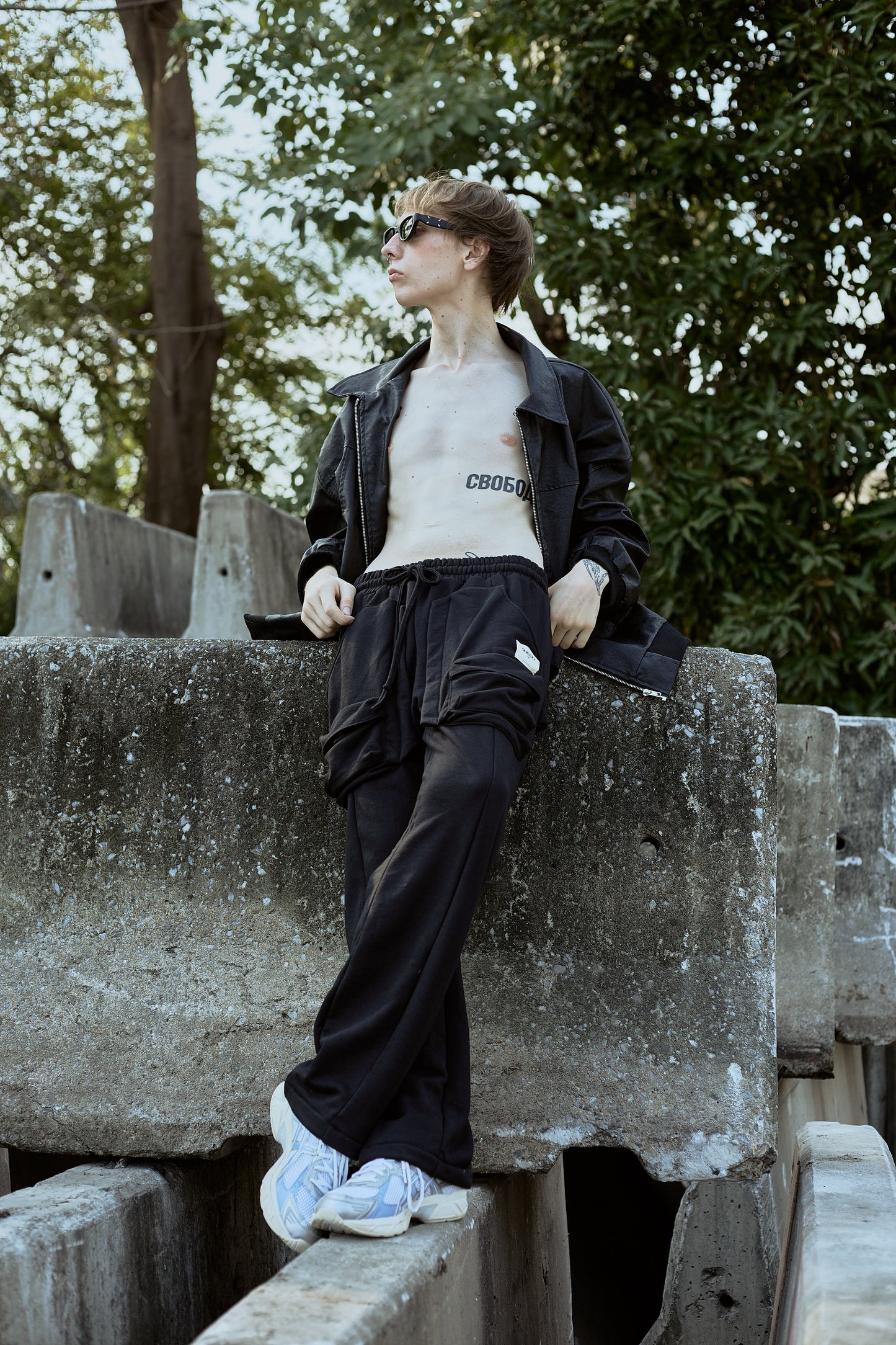 DREADLOCK CARGO SWEATPANT